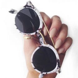 179 251x250 - فروش آنلاین انواع عینک گرد دخترانه